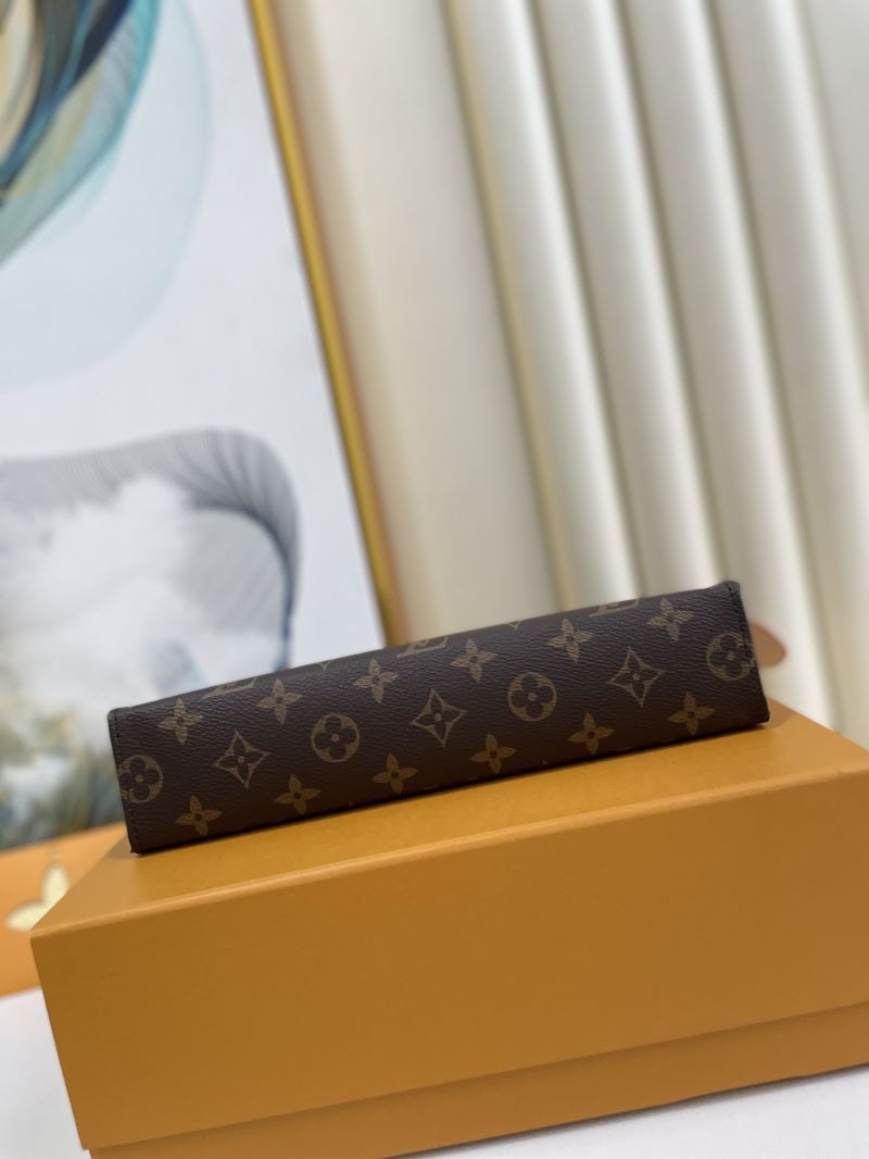 Louis Vuitton Clutch Bags